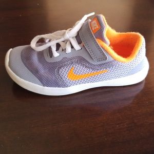NIKE REVOLUTION 3

Toddler